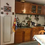 With The Veranda Къща за гости 4*